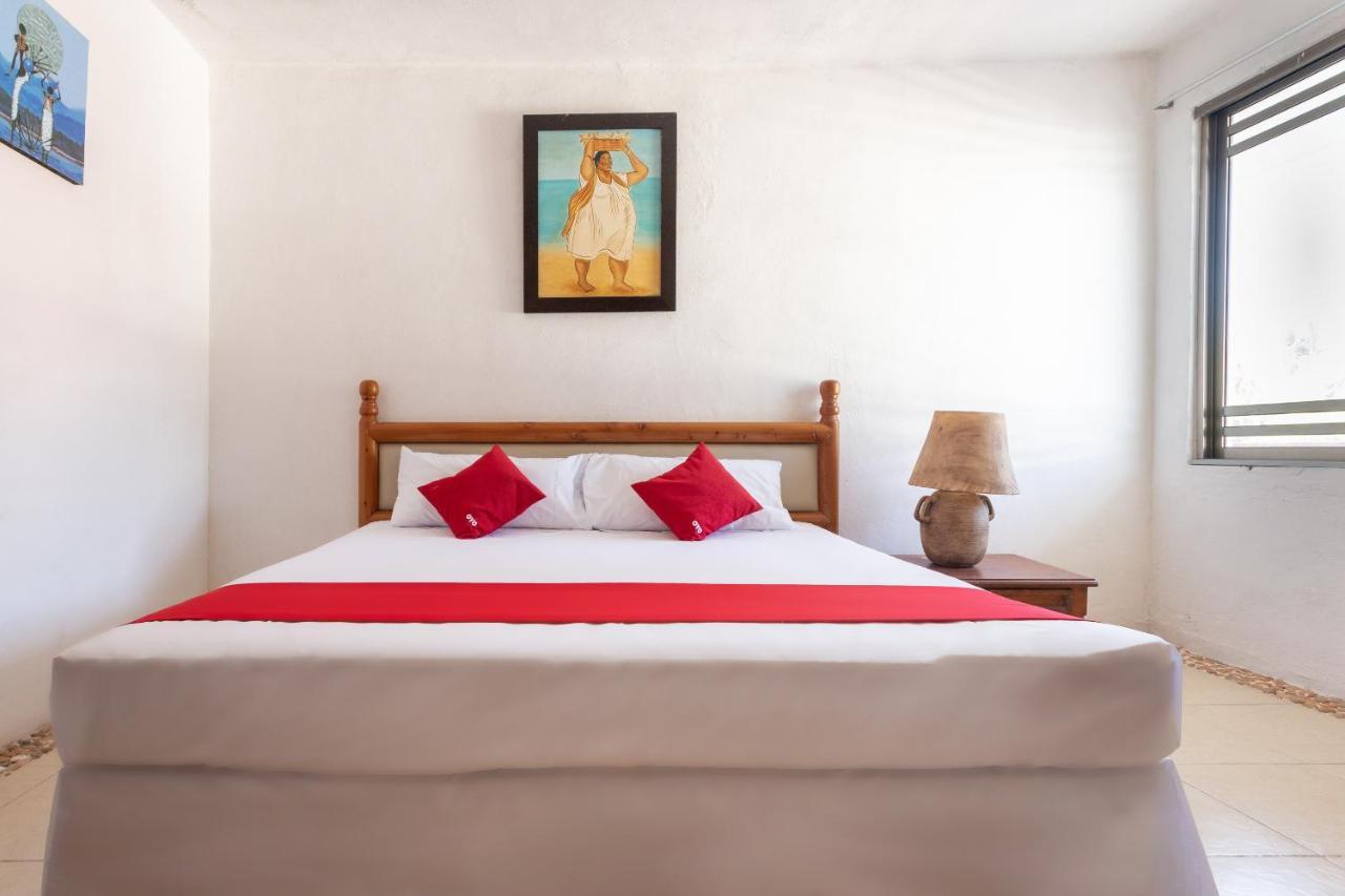 Pelican Inn At Las Dunas Chelem Esterno foto