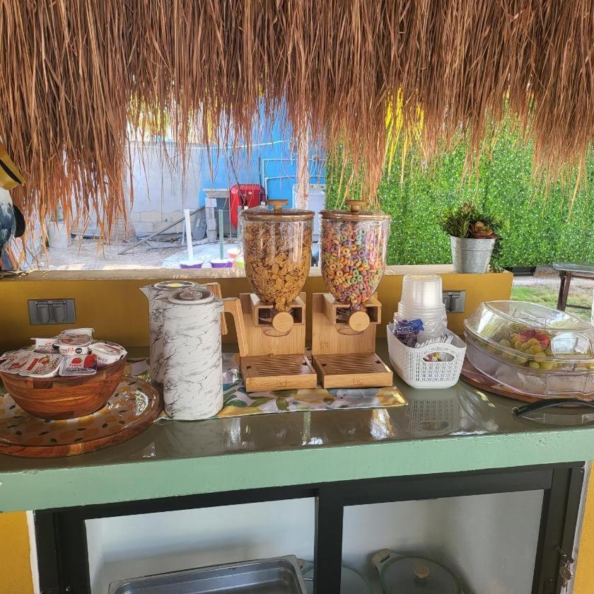 Pelican Inn At Las Dunas Chelem Esterno foto