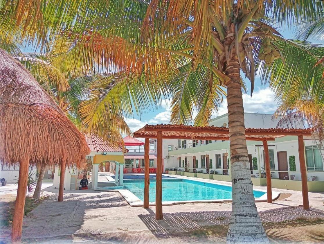 Pelican Inn At Las Dunas Chelem Esterno foto